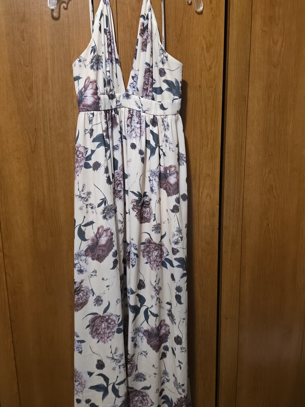 Floral V-Neck Maxi Dress in Cream and Mauve